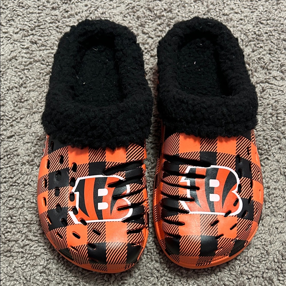 Stylish Black and Orange Checkered Loafers